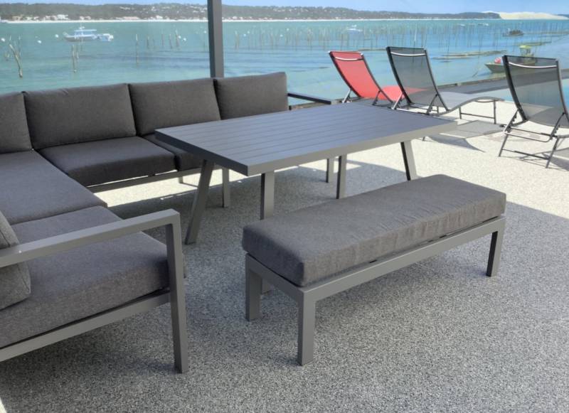 Terrasse en moquette de pierre en Ariège