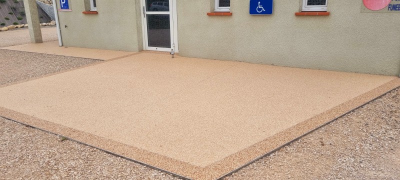 Réalisation d'une Moquette de Pierre - Chambre funéraire Pauly sur la commune de Muret en région Occitanie